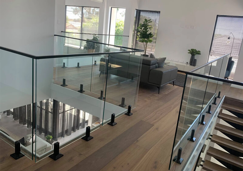 glass spigot railing