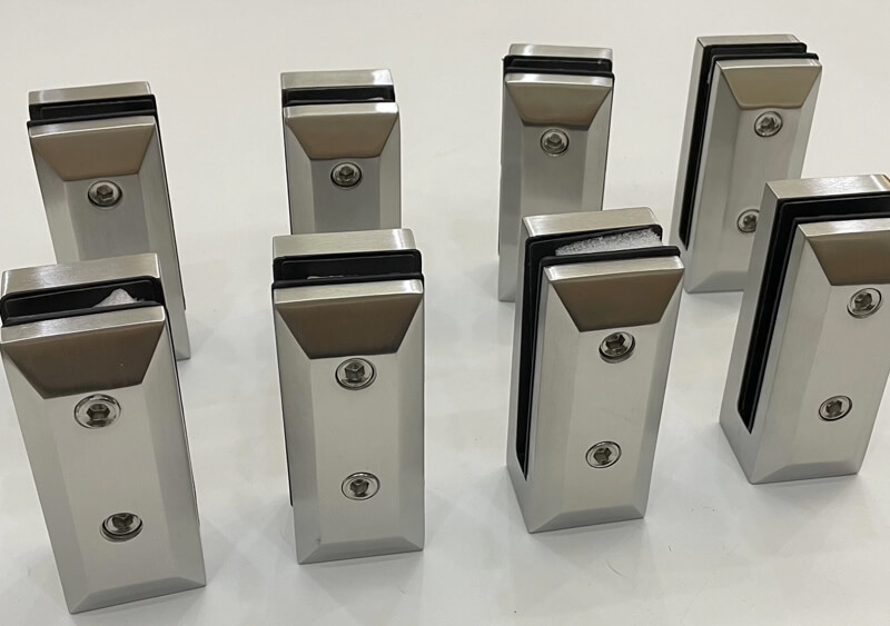 Side-Mounted Glass Spigot