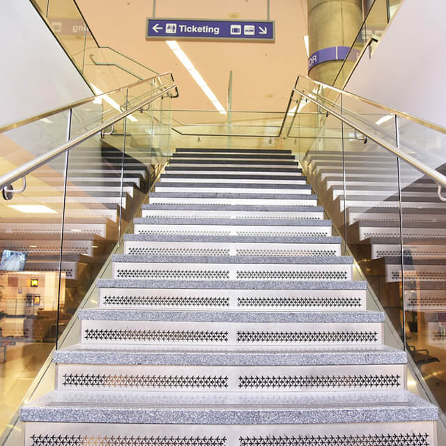 Airport-Terminal-Railing