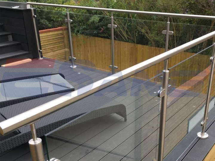 Glass railing for home deck
