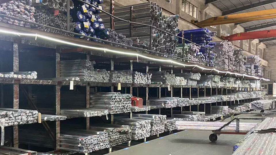 Inventory of 304 stainless steel round tube